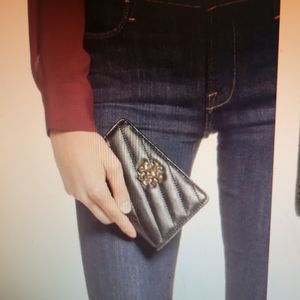 Tory Burch med. Kira Chevron Quilted Leather wallet.